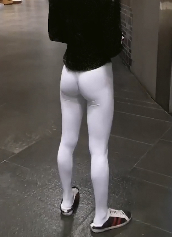 At the mall in tights 1.jpg
