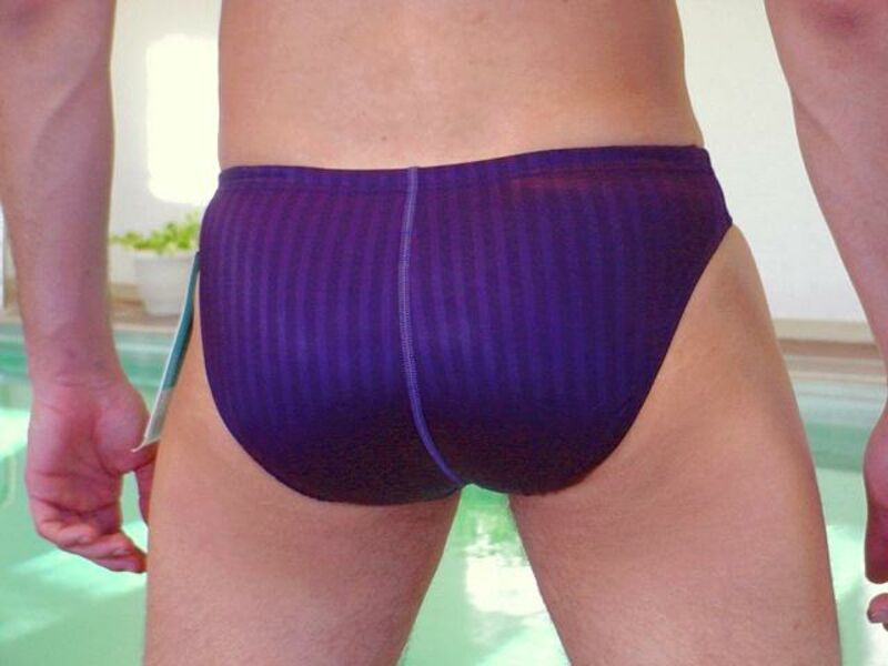 speedo aquablade-grape-rear+.jpg
