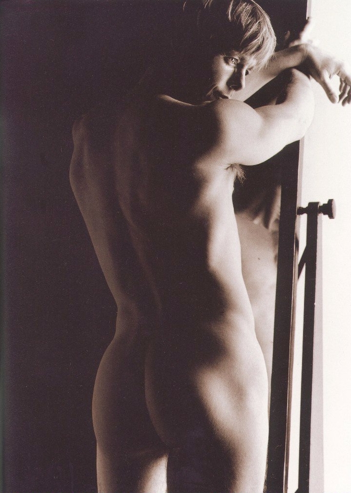 Chris Atkins179-2-butt.JPG