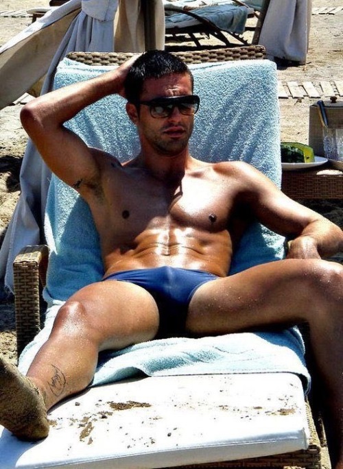 tumblr_c2cacf272e3e8ea9e9ae219476b85a52_07286e00_500.jpg
